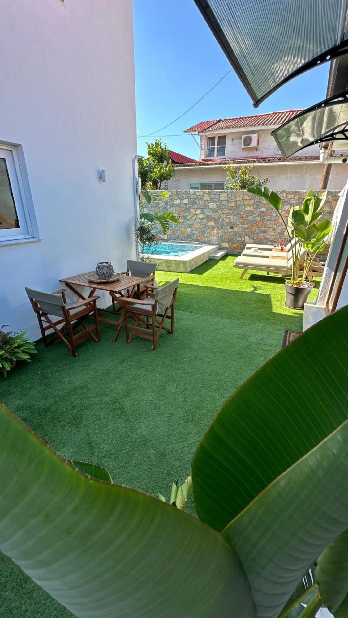 Del Sol Suites Skiathos Town Exterior photo